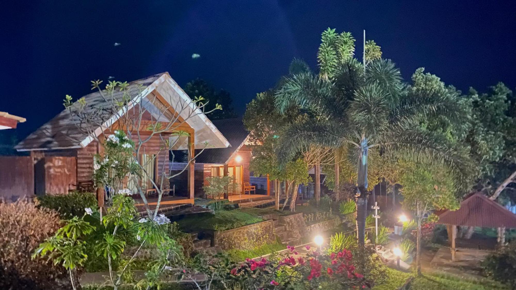 Pondok Senaru Cottages Экстерьер фото